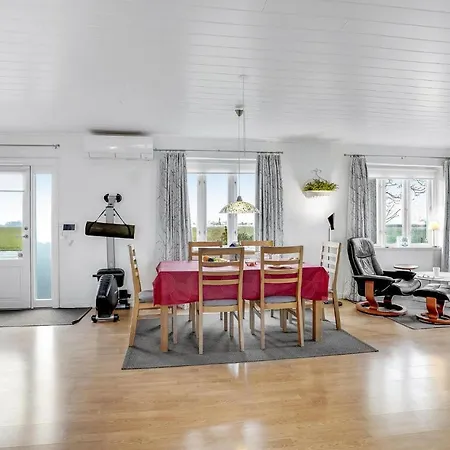 Сasa de vacaciones Beautiful In Sllested With Wifi And 1 Bedrooms 2 Sollested (Lolland)