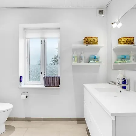 Beautiful In Sllested With Wifi And 1 Bedrooms 2 *