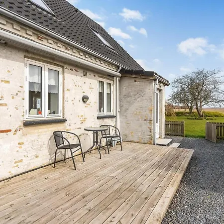 Beautiful In Sllested With Wifi And 1 Bedrooms 2 *